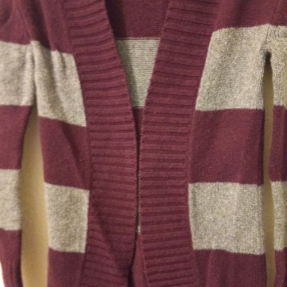 Aeropostale Sweater/Cardigan - Picture 2 of 6